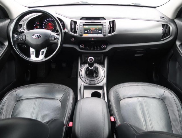 Kia Sportage  2.0 CRDi 