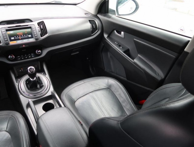 Kia Sportage  2.0 CRDi 