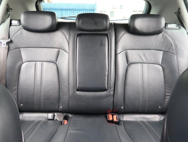 Kia Sportage  2.0 CRDi 