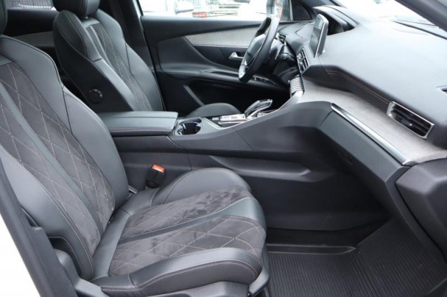 Peugeot 3008  2.0 BlueHDi GT