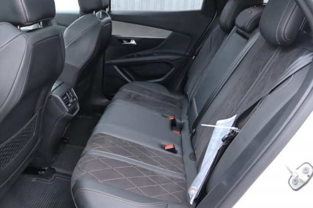 Peugeot 3008  2.0 BlueHDi GT