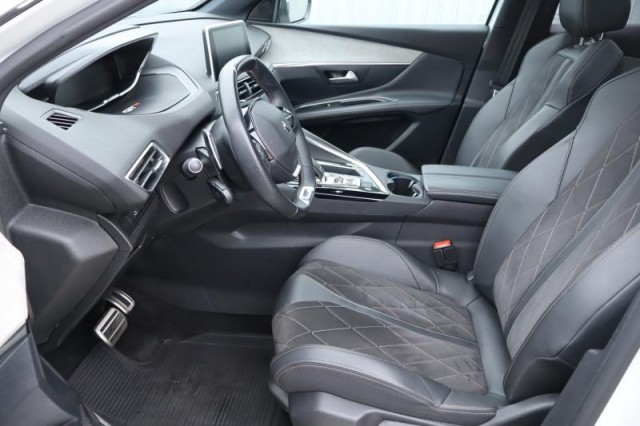 Peugeot 3008  2.0 BlueHDi GT