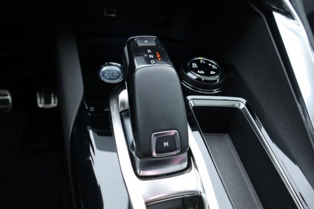 Peugeot 3008  2.0 BlueHDi GT