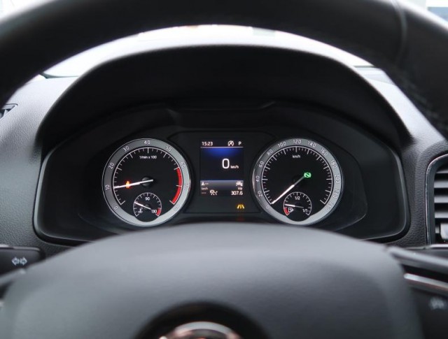 Škoda Karoq  1.5 TSI Style