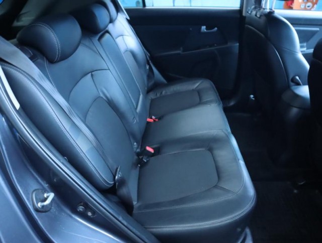 Kia Sportage  1.7 CRDi 