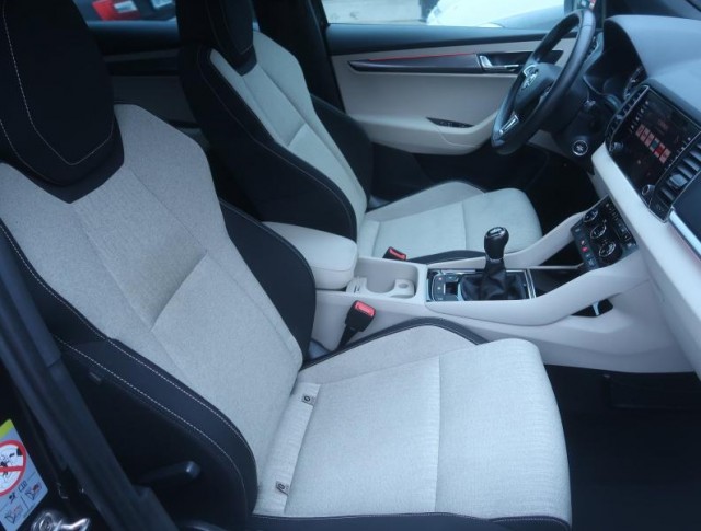 Škoda Karoq  1.5 TSI Style