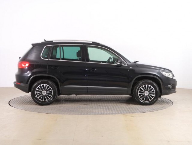 Volkswagen Tiguan  2.0 TDI 