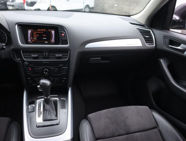Audi Q5  2.0 TDI 