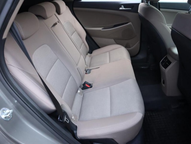 Hyundai Tucson  1.6 CRDi 