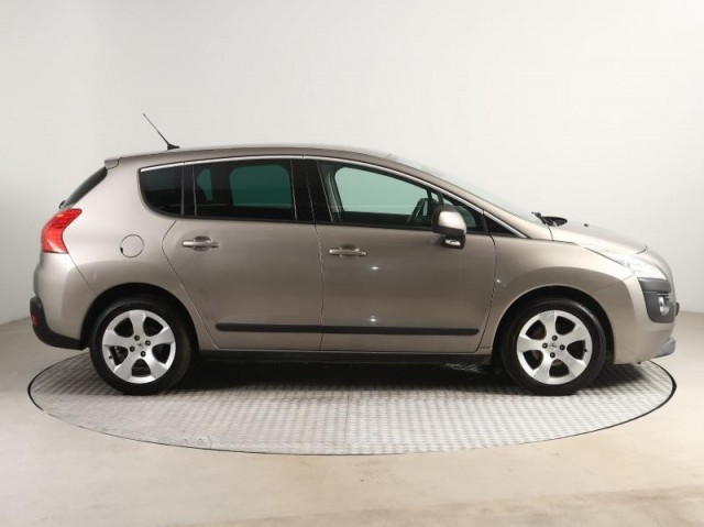 Peugeot 3008  1.6 VTi 