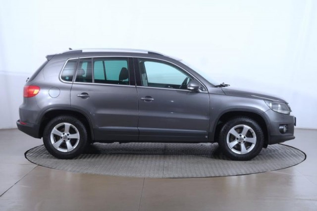 Volkswagen Tiguan  2.0 TDI 