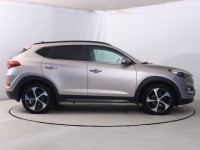 Hyundai Tucson  2.0 CRDi 