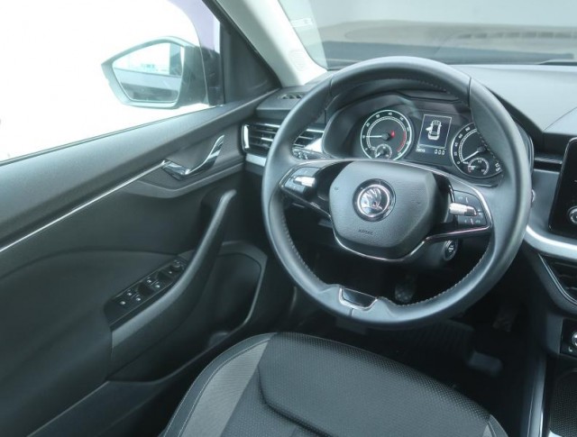 Škoda Kamiq  1.0 TSI Ambition