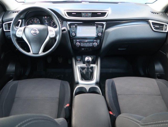 Nissan Qashqai  1.6 DIG-T 