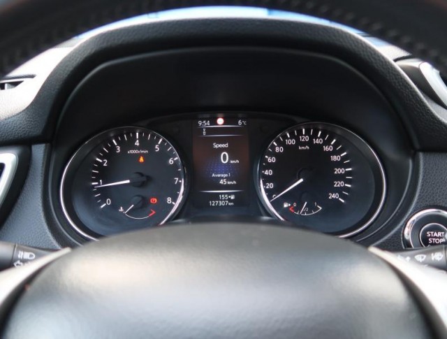 Nissan Qashqai  1.6 DIG-T 