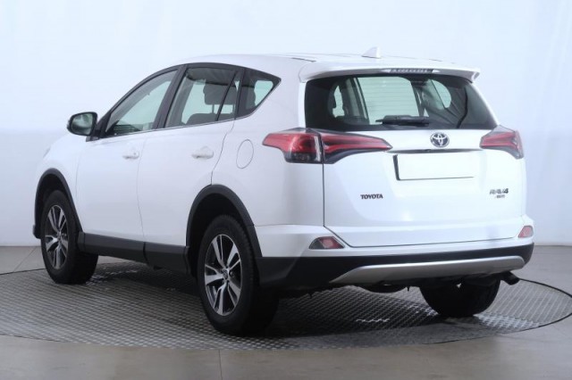 Toyota RAV 4  2.0 VVT-i Active