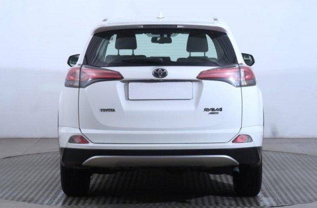 Toyota RAV 4  2.0 VVT-i Active