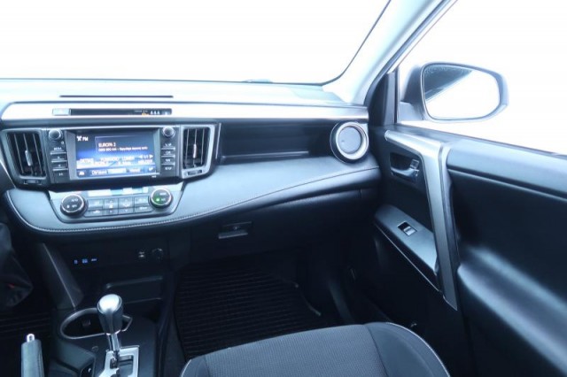 Toyota RAV 4  2.0 VVT-i Active