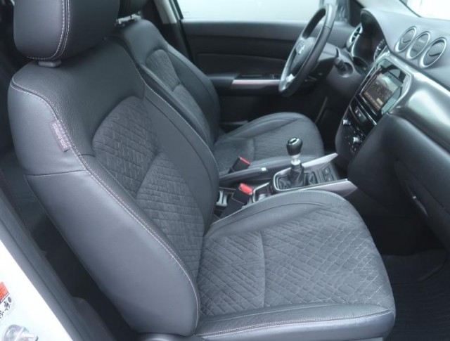 Suzuki Vitara  1.4 BoosterJet GLX