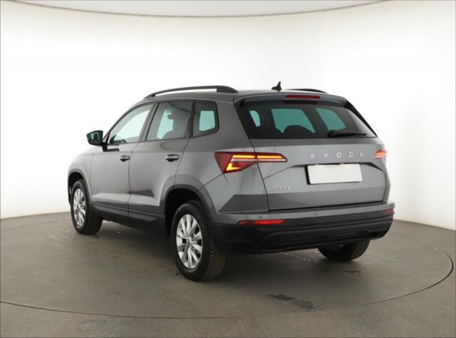 Škoda Karoq  1.5 TSI Fresh