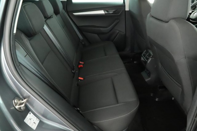 Škoda Karoq  1.5 TSI Fresh