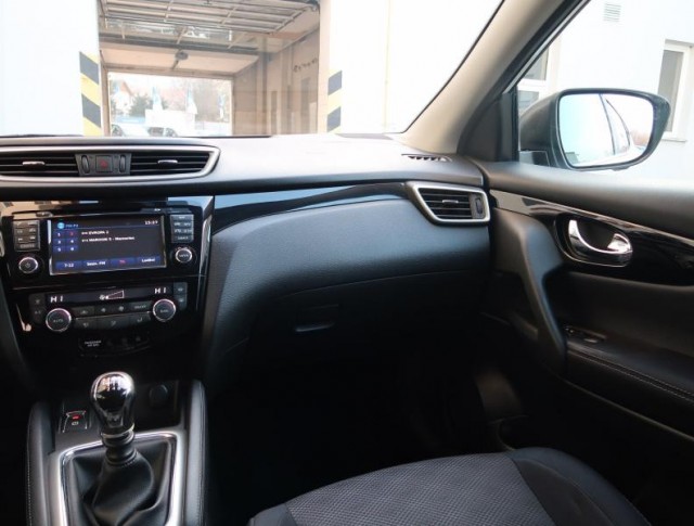 Nissan Qashqai  1.5 dCi 