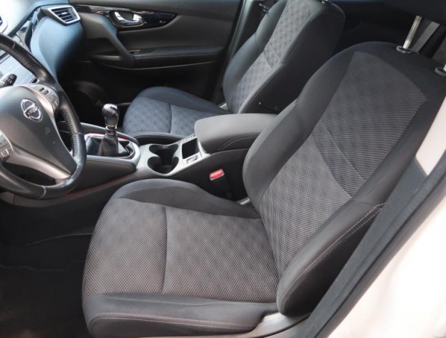 Nissan Qashqai  1.5 dCi 