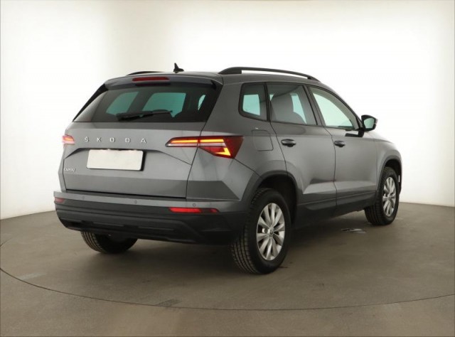 Škoda Karoq  1.5 TSI Fresh