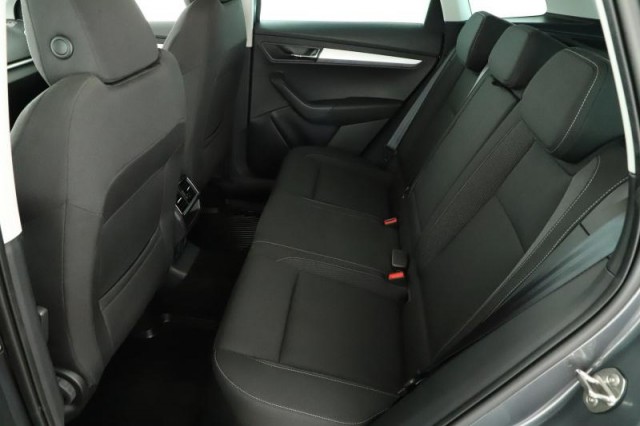 Škoda Karoq  1.5 TSI Fresh