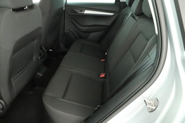 Škoda Karoq  1.5 TSI Fresh