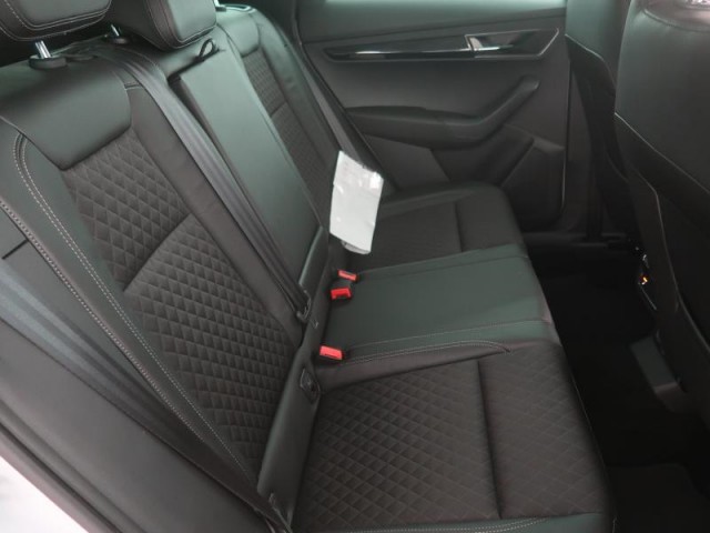 Škoda Karoq  1.5 TSI Style