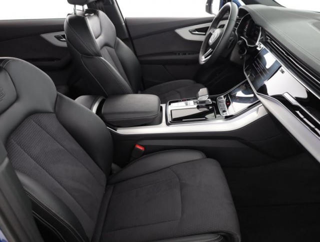 Audi Q7  50 TDI S-Line