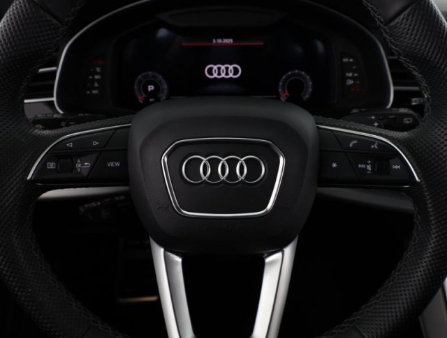 Audi Q7  50 TDI S-Line