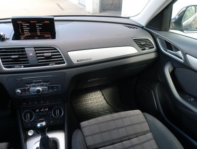 Audi Q3  2.0 TDI 