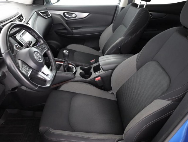 Nissan Qashqai  1.3 DIG-T 
