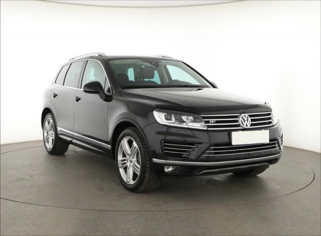 Volkswagen Touareg  3.0 TDI R-Line