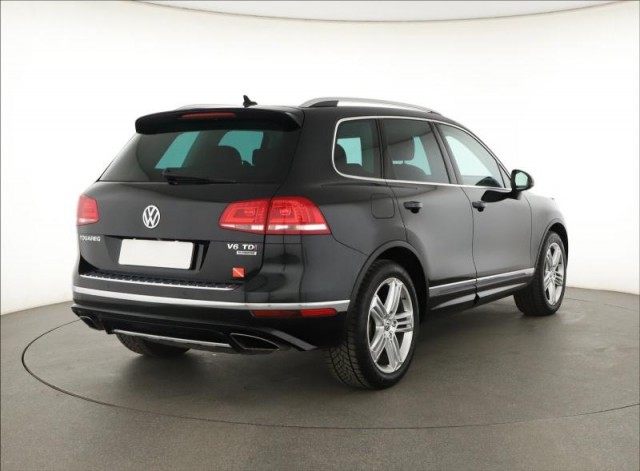 Volkswagen Touareg  3.0 TDI R-Line