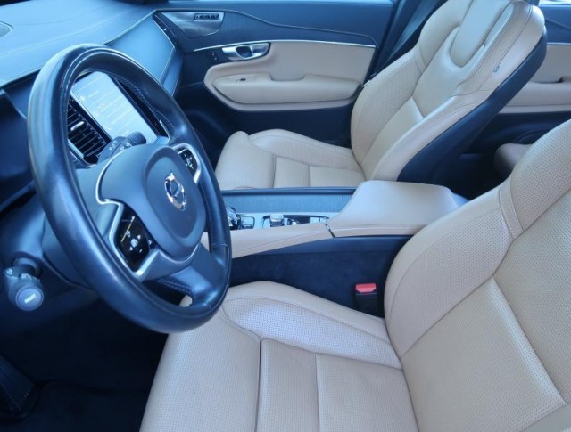 Volvo XC90  B5 AWD Inscription