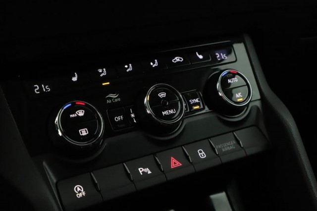 Škoda Karoq  1.5 TSI Drive