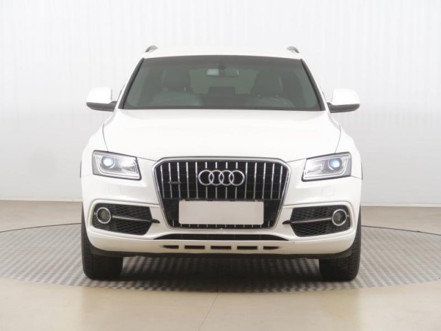 Audi Q5  2.0 TDI S line