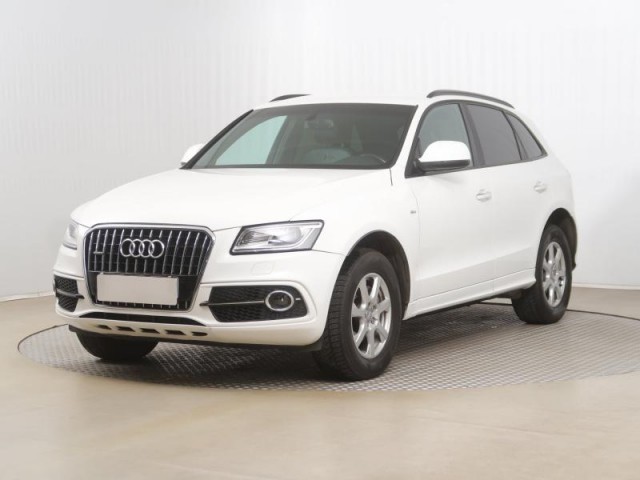 Audi Q5  2.0 TDI S line