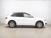 Audi Q5  2.0 TDI S line