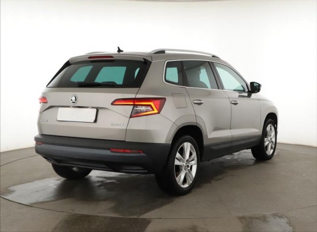 Škoda Karoq  1.5 TSI 