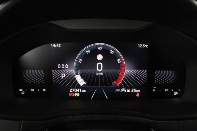 Škoda Karoq  1.5 TSI Drive