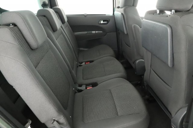 Peugeot 5008  2.0 HDI 