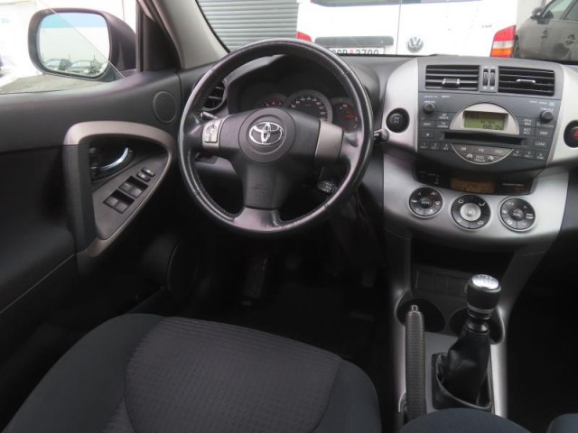 Toyota RAV 4  2.2 D-CAT 