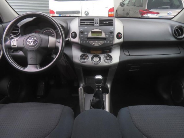 Toyota RAV 4  2.2 D-CAT 