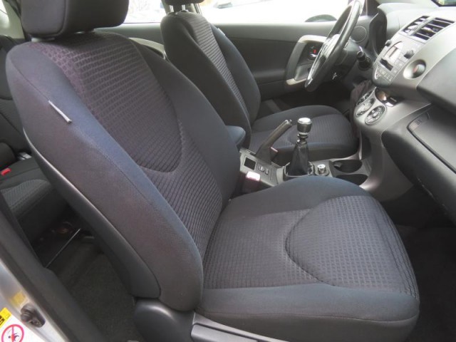 Toyota RAV 4  2.2 D-CAT 