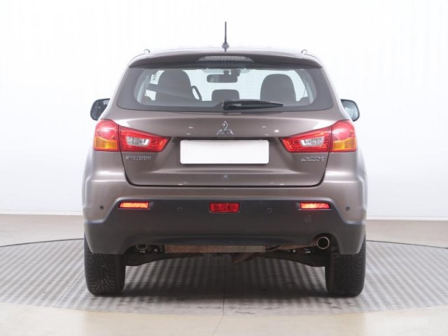 Mitsubishi ASX  1.8 DI-D MIVEC 