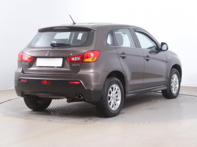 Mitsubishi ASX  1.8 DI-D MIVEC 